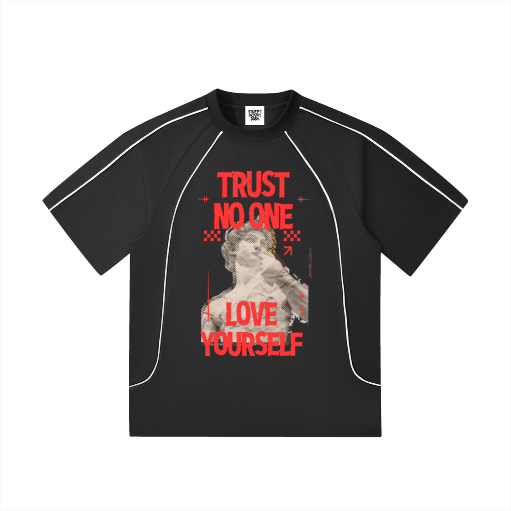 Trust no one  T-Shirt